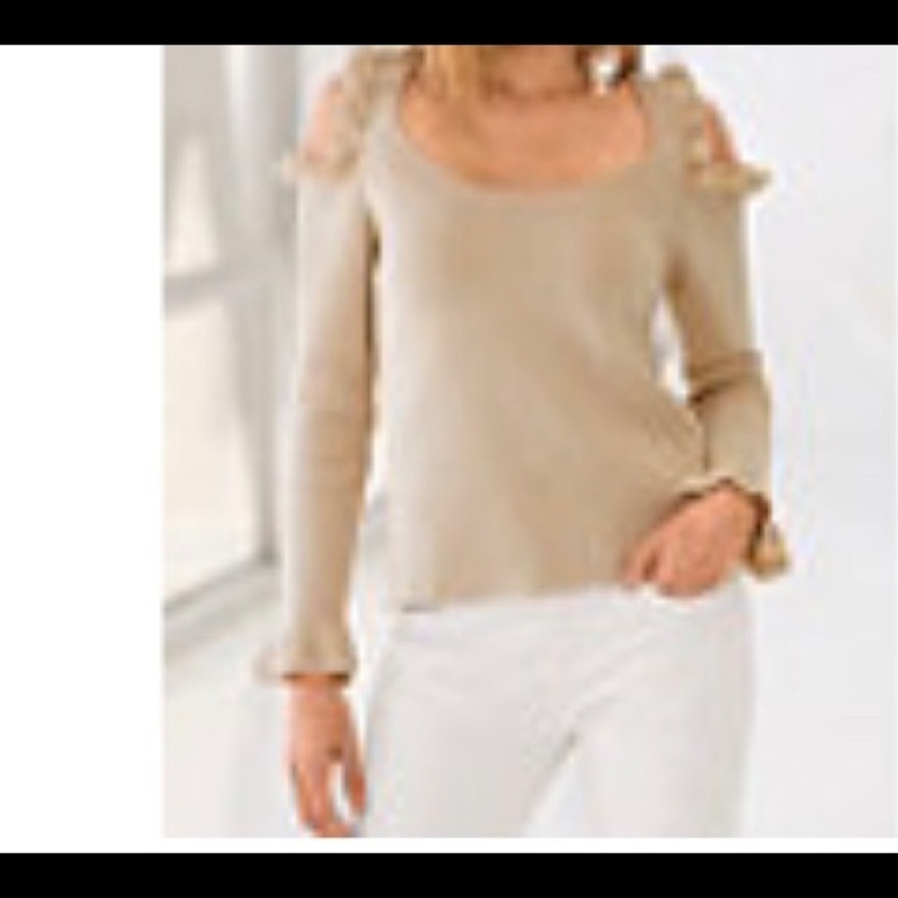 Sexy Cut Out Shoulder Boutique Sweater